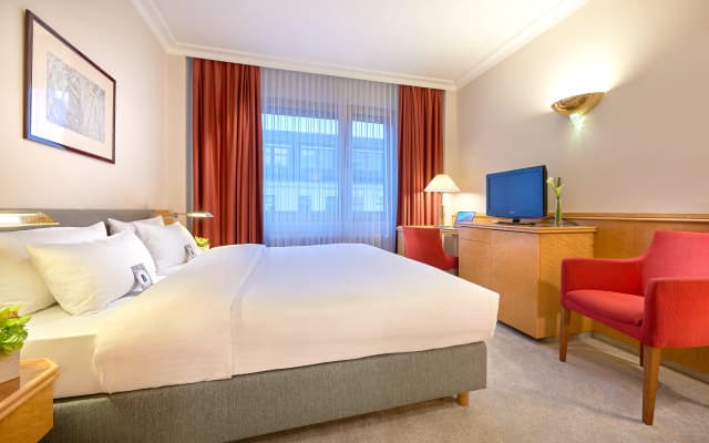 Hotel Bristol Berlin - photo 3