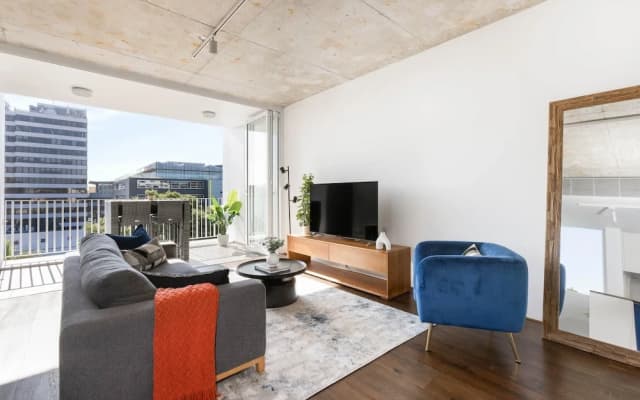 The Chromatic Apartments by Urban Rest - photo 2