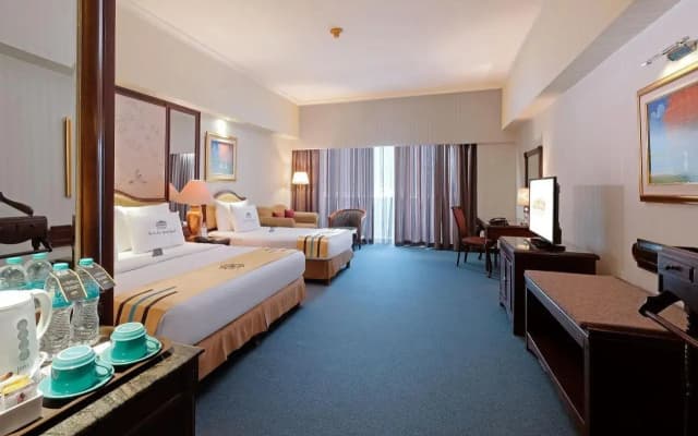 Sunlake Waterfront Resort and Convention - photo 5