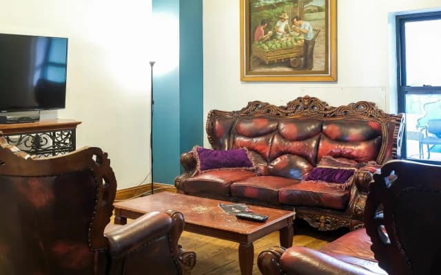 NY Moore Hostel - photo 2