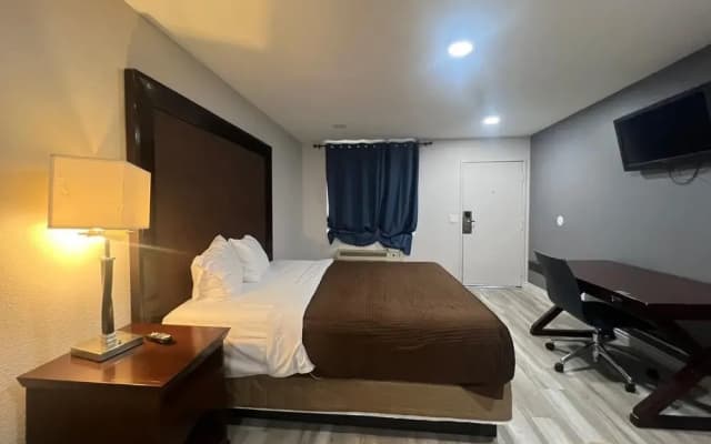 Goldstar Inn - photo 4