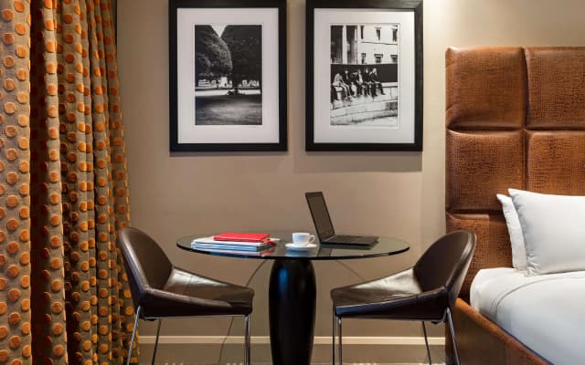 Radisson Blu Hotel, London Heathrow - photo 4