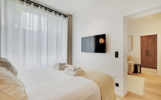 Newly Refurbished Flat in Heart of 18th District - photo 4