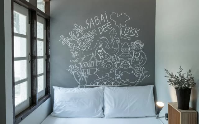 LiveItUp Chitlom Hostel - photo 5