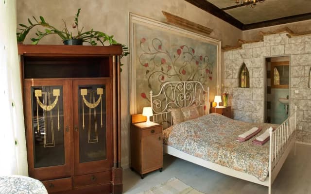 Old Time Hotel - photo 4
