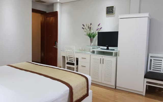 Van Ha Hotel - photo 4
