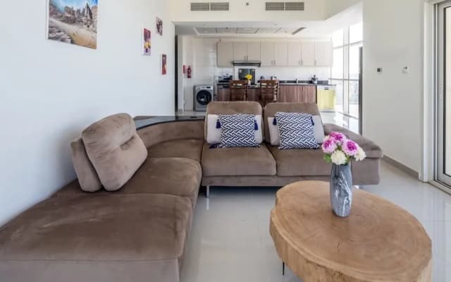 Premier 2BR Apartment in JVC Community - Sleeps 5! - photo 3