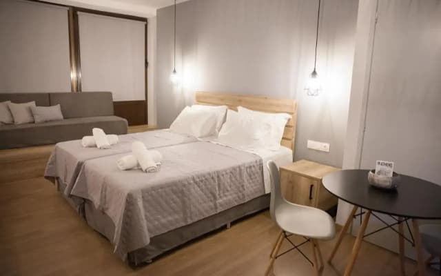 2 The Point Suites - photo 4