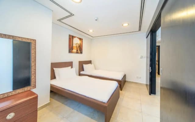 Cozy modern JLT flat next to metro - by bnbmehomes - 405 - photo 2