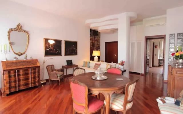 Business & Movida - photo 3
