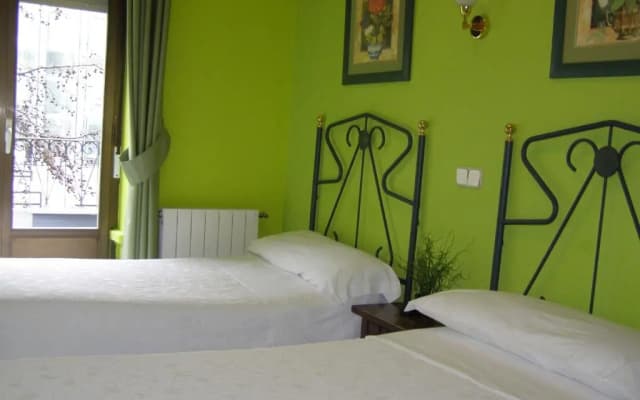 Hostal Residencia Fernandez - photo 4
