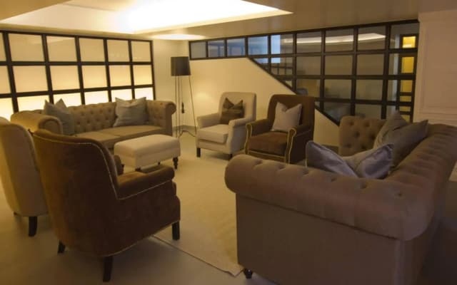 Thee Bangkok Hotel - photo 2