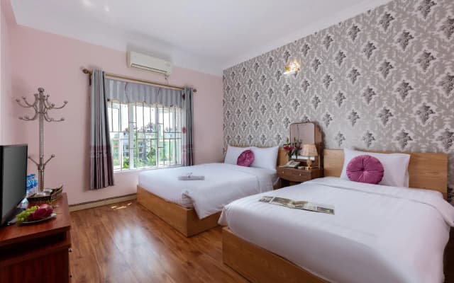Airport Hotel Hanoi Convenient & Friendly - photo 2