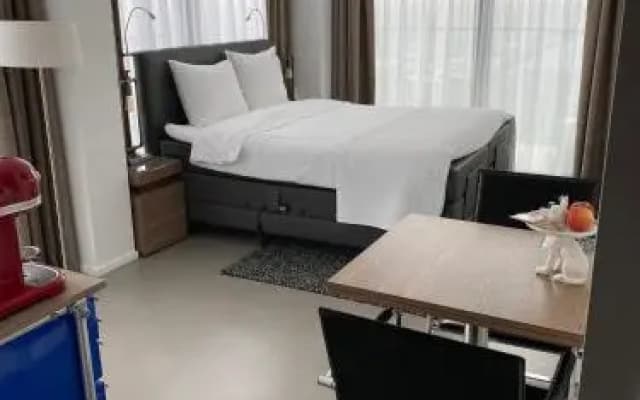 Black Jack Suites Amsterdam - photo 5