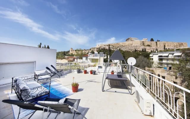 Your Home under the Acropolis Roofdeck - photo 4