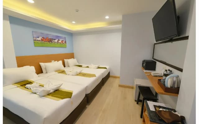 4M Pratunam Hotel - photo 4