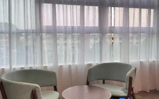 Leo66 Guest House - photo 5
