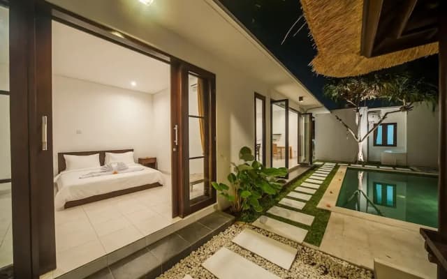 Clover Villa Sanur - photo 4