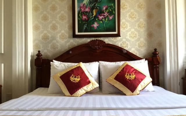 Hoang Quan Hotel - photo 2