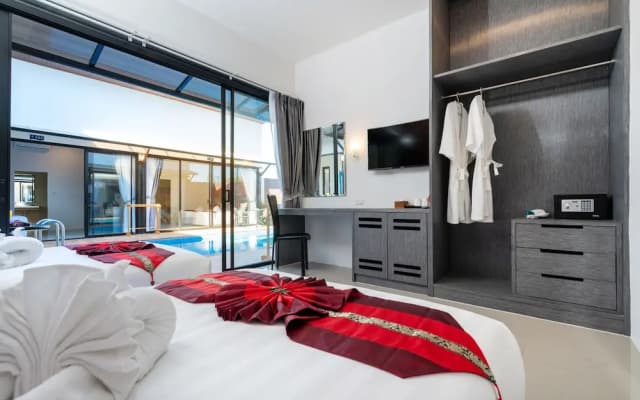 Thames Tara Private Pool Villa Rawai Phuket - photo 4