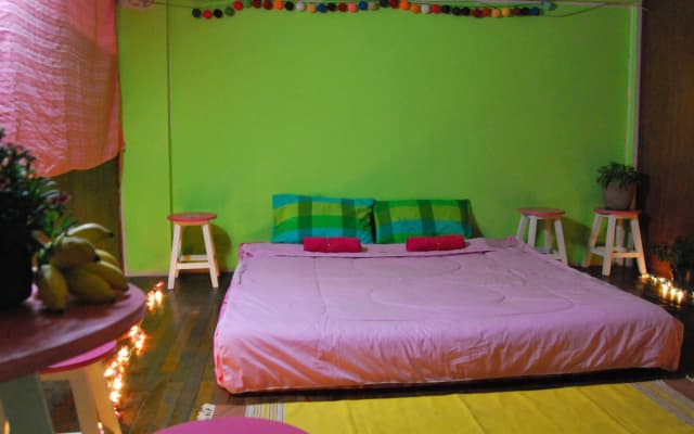 Green Zone Guesthouse - photo 5