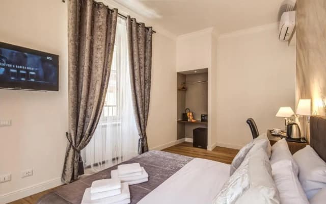 River Luxury Suites - photo 2