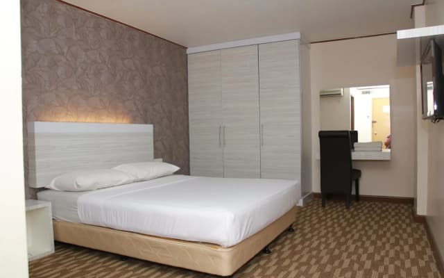 DE LA Hotel - photo 4