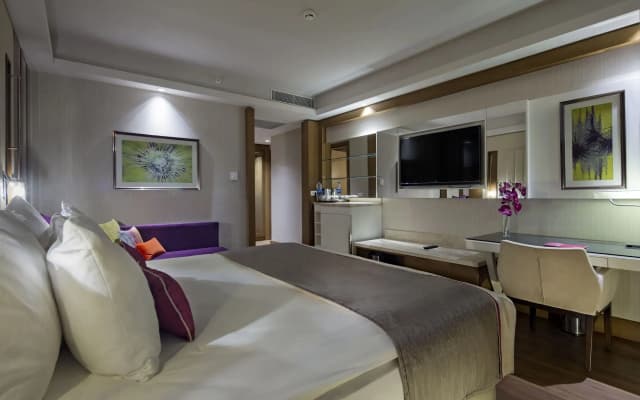 Trendy Lara Hotel - photo 3
