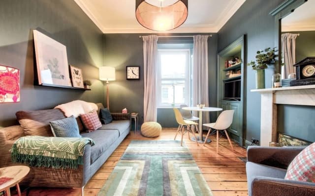 Stylishly Presented City Centre Apartment - photo 5