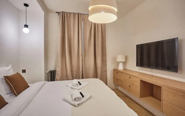 Amazing AC Apartment Center of Paris Le Marais - photo 2