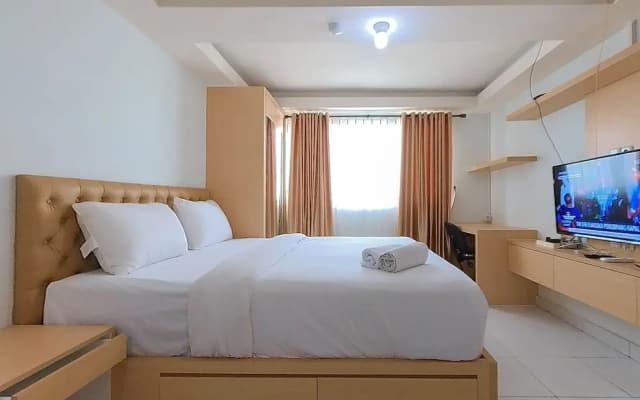 Nice And Comfy Studio At Amethyst Apartment - photo 4