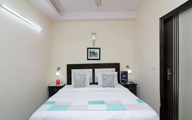 OYO 13451 Star Corporate Avenue - photo 3