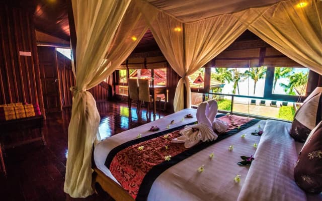 Erawan Villa Hotel - photo 5