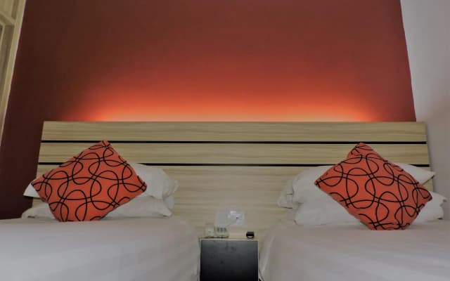 The Blanket Hotel - photo 3