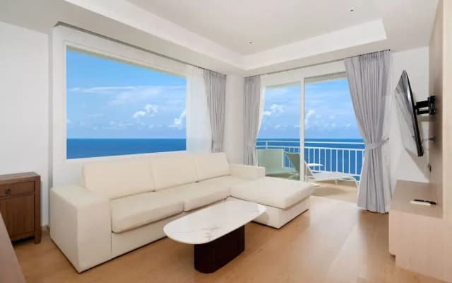 Sea View Chic Design 2BR Karon Condo 16C - photo 5