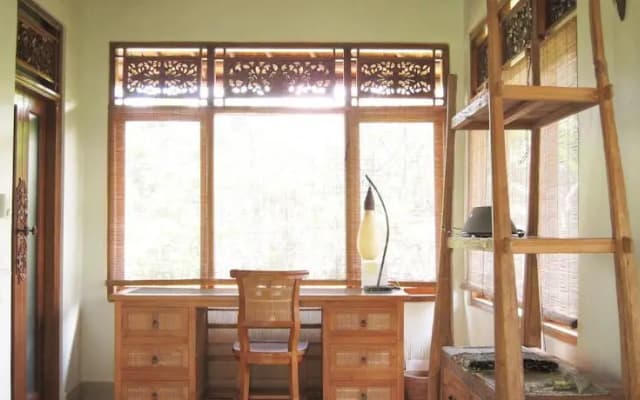 Sanggingan Cliff Side Villa - photo 2