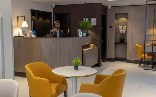Four Points Flex by Sheraton London Kensington Olympia Hotel - photo 2