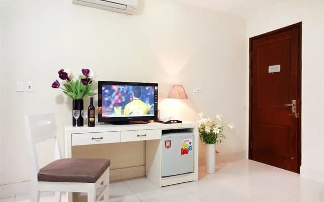 Hanoi Hibiscus - photo 2