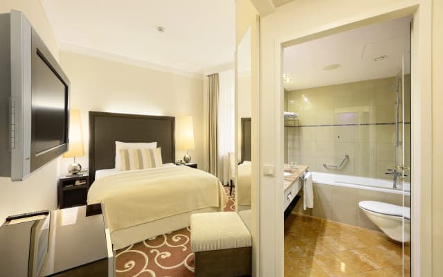 Grand Hotel Bohemia - photo 3