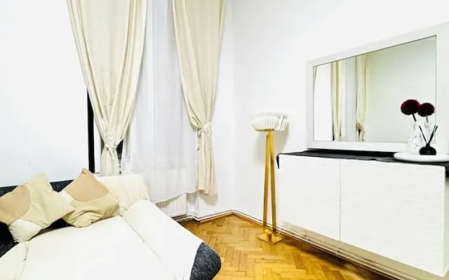 Affordable Apt Near Stadthalle - photo 3