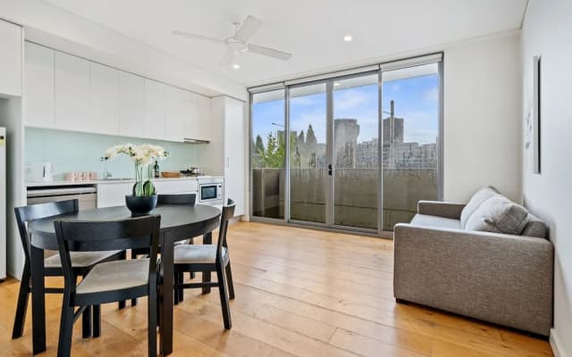 Central station Apartments - photo 2