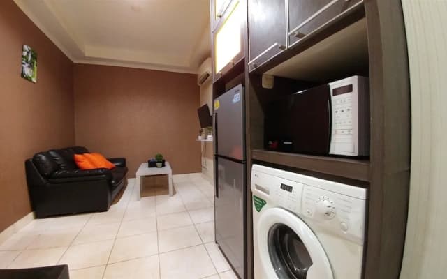 Penthouse Level Apartment At Mall Of Indonesia (MOI) Gading - photo 5