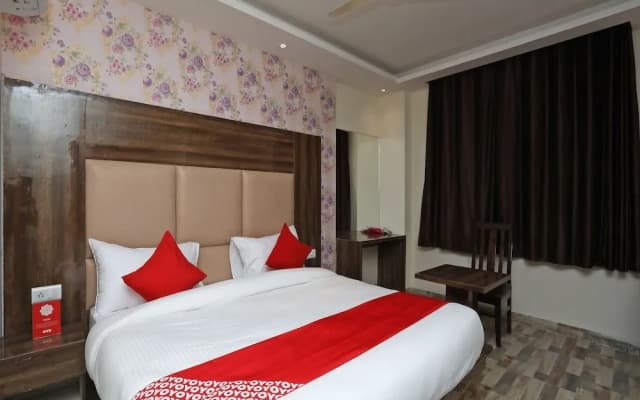 FabHotel Smart Suites - photo 4