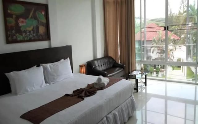 Baan Oui Phuket Guest House - photo 5
