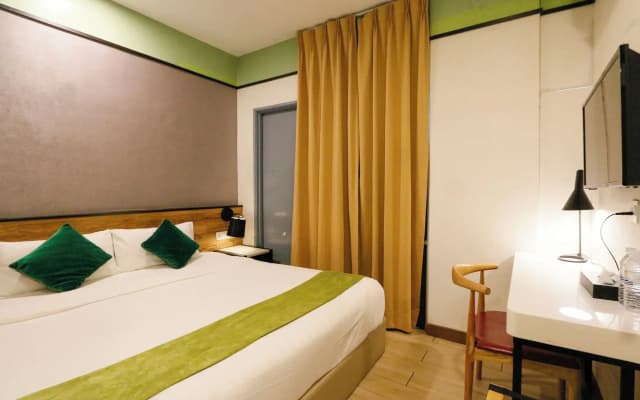 Golden Roof Hotel Seri Iskandar - photo 4