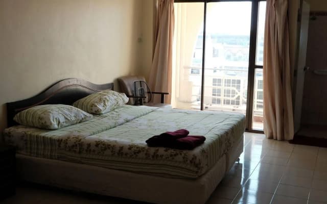 Parinya's Apartment - photo 5