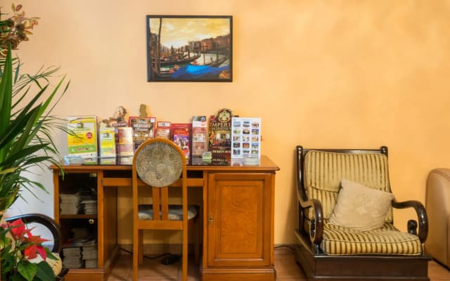 Hotel Bajazzo - photo 2