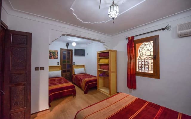 Riad Assia - photo 5