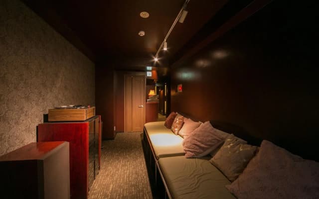 bnb+ Ueno Okachimachi - Hostel - photo 4