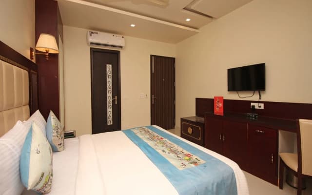 OYO Flagship 737 Paschim Vihar - photo 5